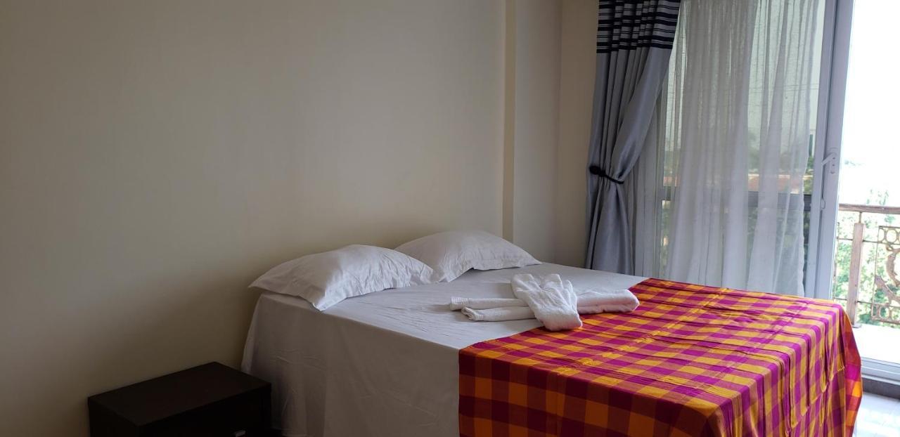 Bed and Breakfast Pearl At Oyster Bay Дар-эс-Саламе Экстерьер фото